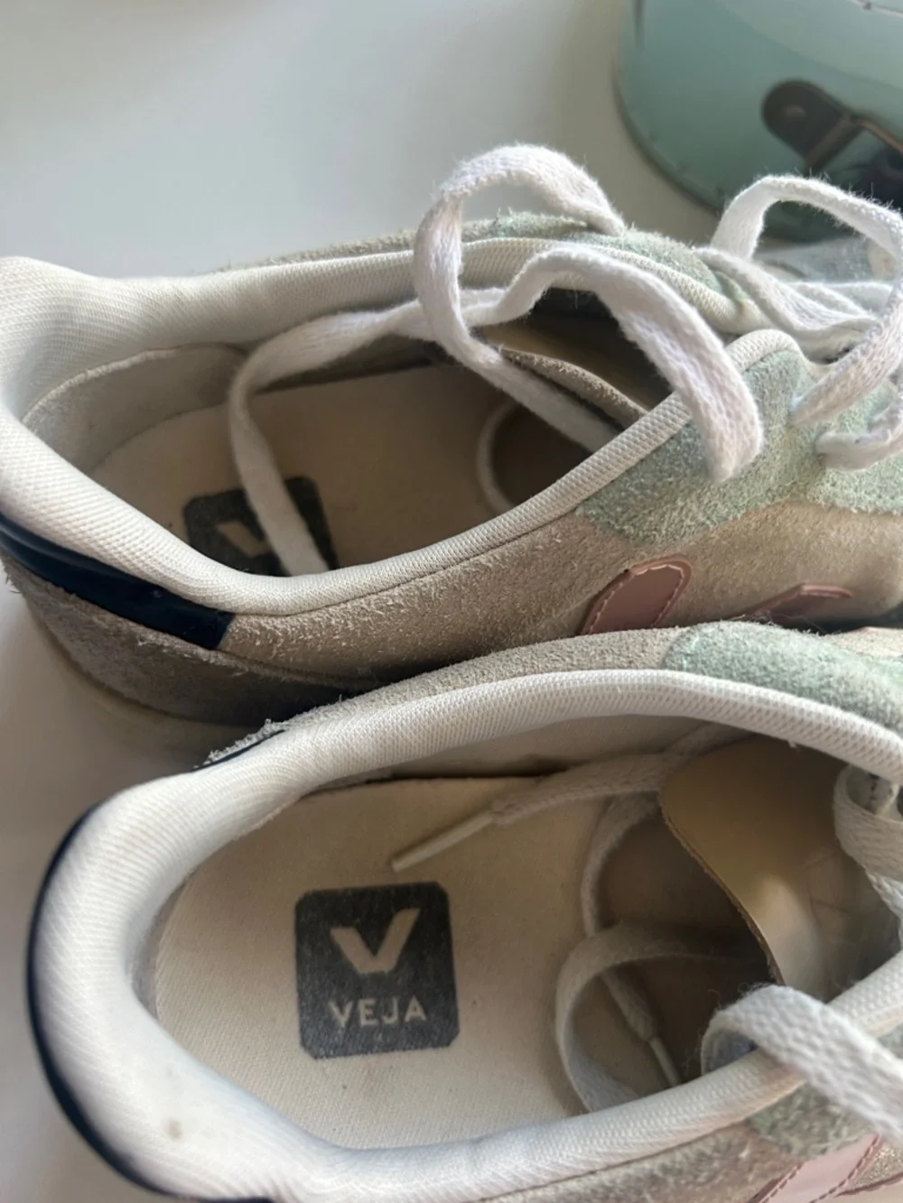Veja multicolor suede lace up sneakers comfort trainer pastel preppy size US 8